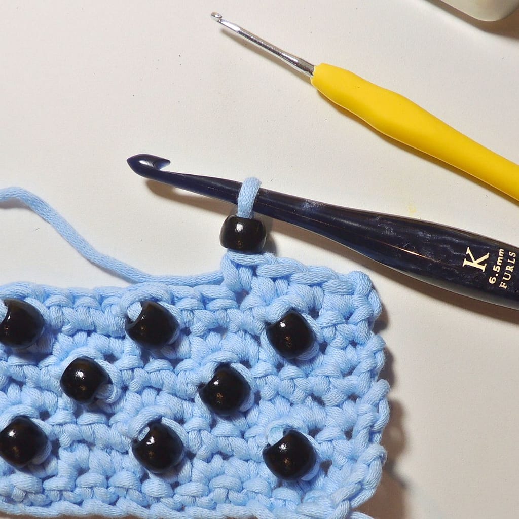 Step by Step Guide: Crocheting with Beads